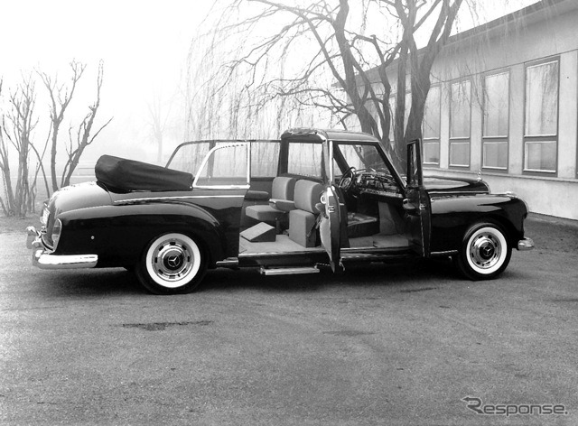 メルセデスベンツ300d(W189)。ローマ法王用(1960)