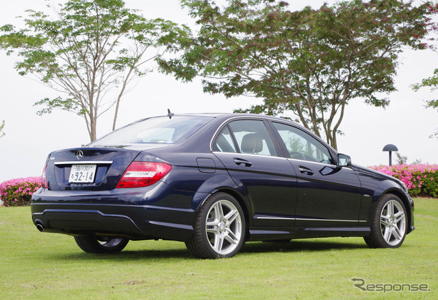 メルセデスベンツ C200ブルーエフィシエンシー アバンギャルド AMGスポーツパッケージ装着車