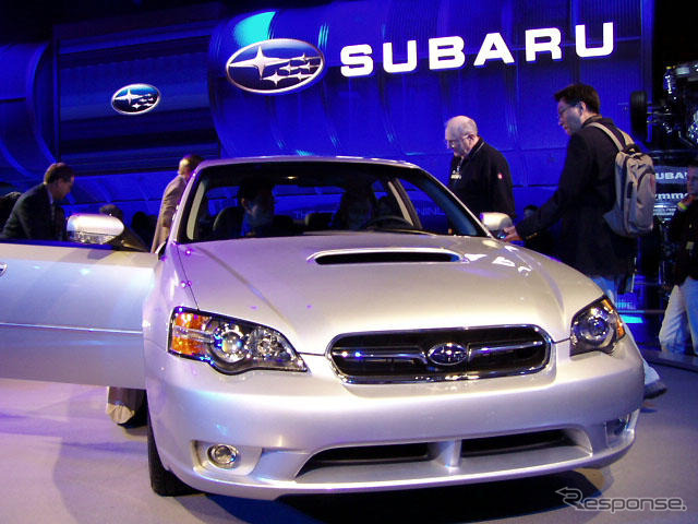 【デトロイトショー'04速報】スバル『レガシィ』、2.5GTターボで加速!