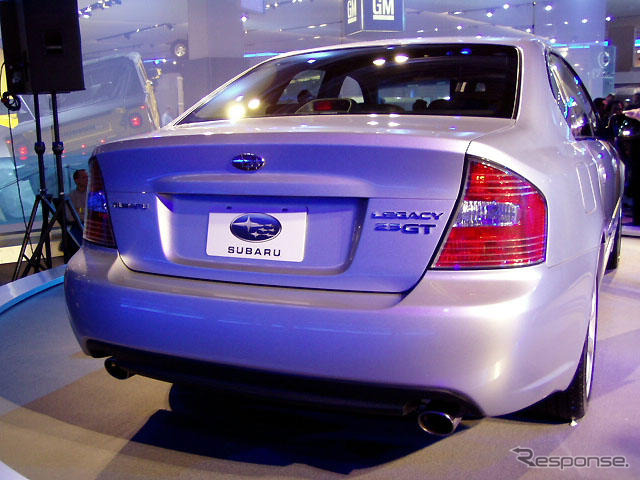 【デトロイトショー'04速報】スバル『レガシィ』、2.5GTターボで加速!