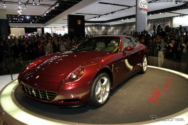 【デトロイトショー'04速報】フェラーリ『612スカリエッティ』…4シーター