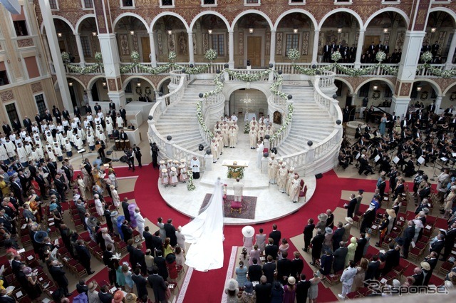 モナコ公国のアルベール2世公が結婚(2日)