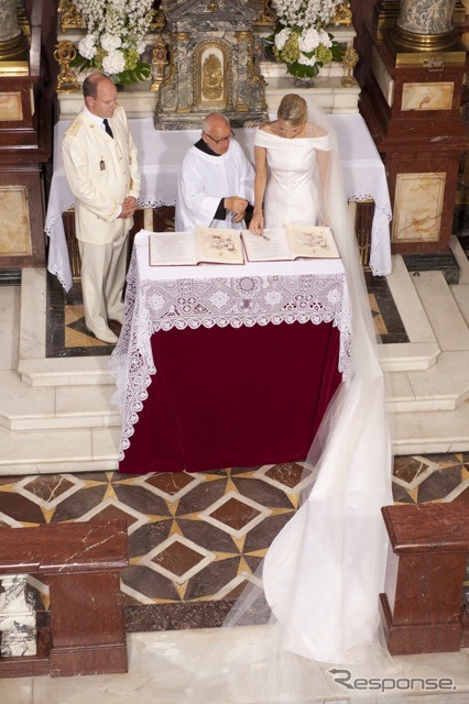 モナコ公国のアルベール2世公が結婚(2日)