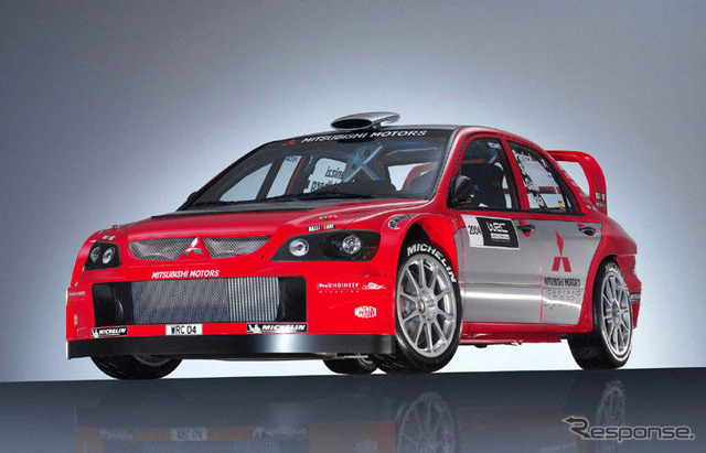 【オートサロン'04出品車】三菱のラリーカー『ランサーWRC04』初披露