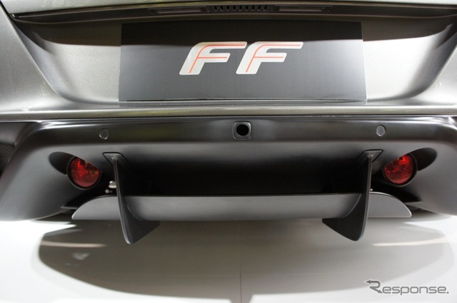 フェラーリ初の4輪駆動モデル『FF(フェラーリ・フォー)』