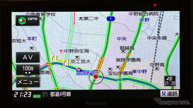 ワイドVGAの採用で地図の表現力や見やすさは格段にアップした。