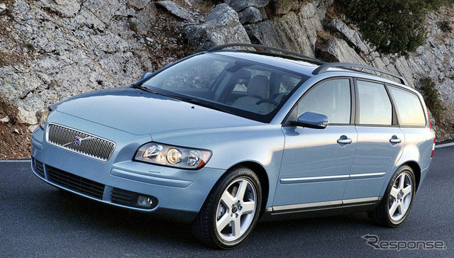 【名古屋輸入車ショー】ボルボ、新型車『V50』を日本初公開