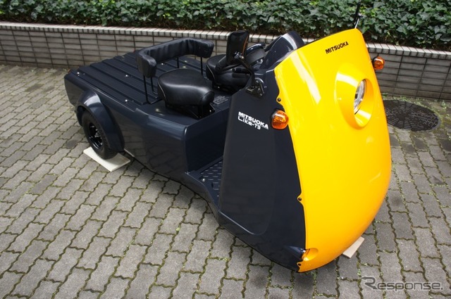 光岡自動車のオリジナル3輪電気自動車『雷駆T3(ライクT3)』