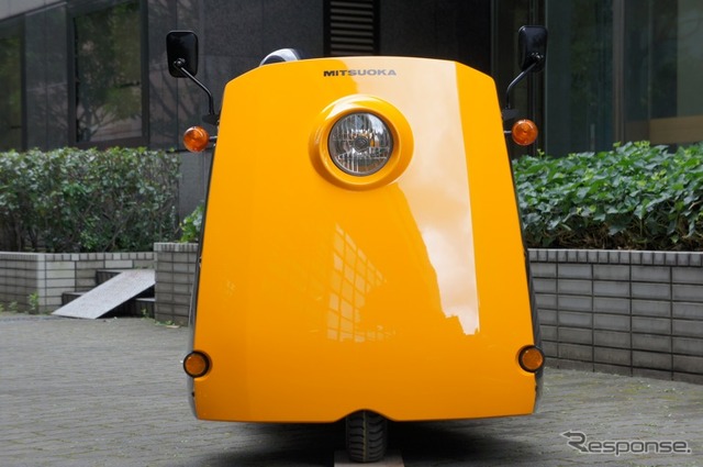 光岡自動車のオリジナル3輪電気自動車『雷駆T3(ライクT3)』