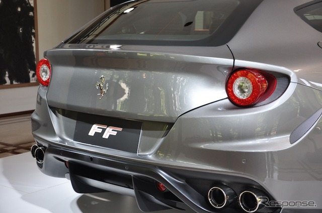 フェラーリFF