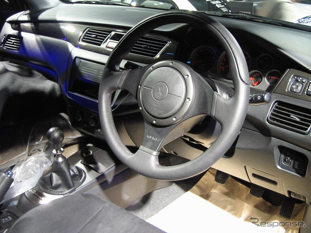【東京オートサロン'04写真蔵】三菱『ランサー』---WRC&ランエボVIII MR