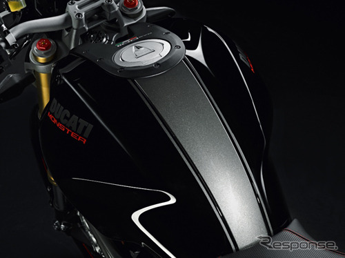 ドゥカティ・モンスター1100EVO 2012年モデル