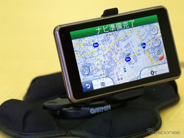 ワイドVGA液晶の採用により、地図表現はきめ細かくなった