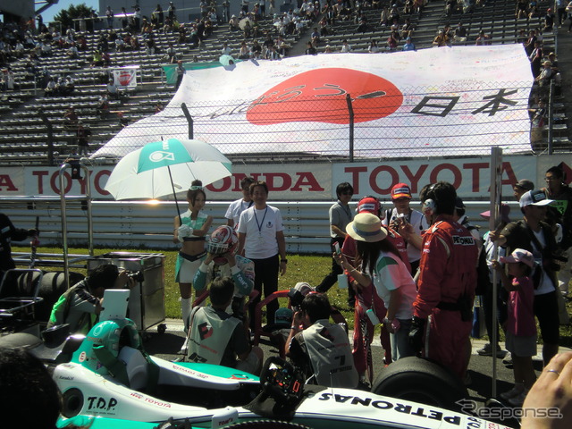 連続Q1落ちから、今回は予選でもしっかり前を取った中嶋一貴。3番グリッドからのスタート
