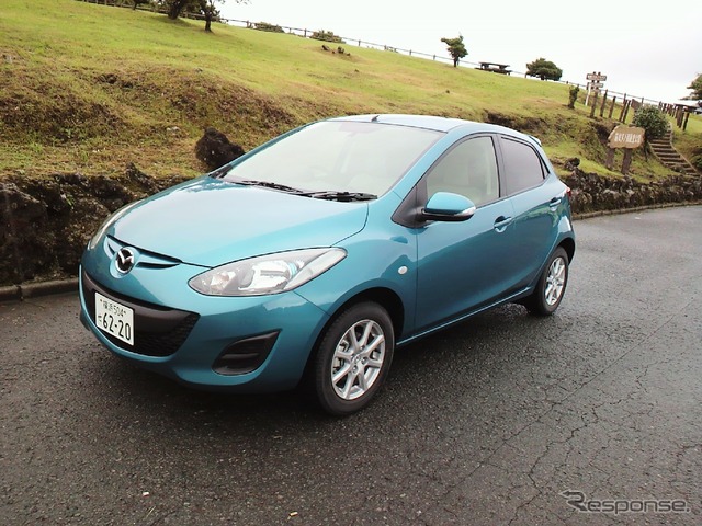 新型デミオは全車、マツダの新しい顔つきに変わった