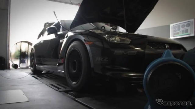 米国のAMSパフォーマンス社が最大出力1309psへフルチューンした日産GT-R。0-400m加速タイムを計測(動画キャプチャー)