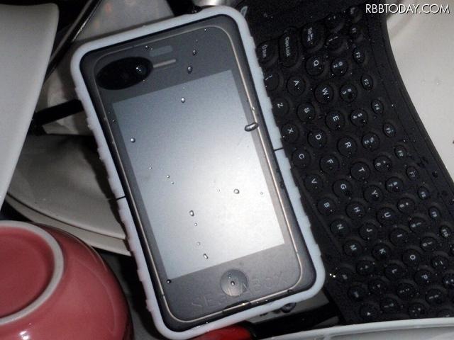 IPX7相当の防水対応