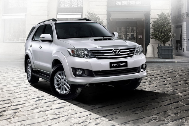 トヨタの新興国向け戦略SUV、フォーチュナーの改良モデル