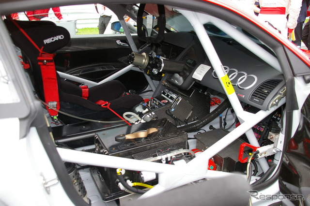 アウディR8 LMS(Hitotsuyama Racing)