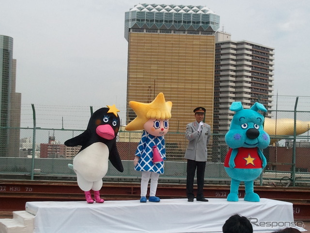 テッペンペン・ソラカラちゃん・スコブルブル、浅草駅ビル屋上でそろい踏み