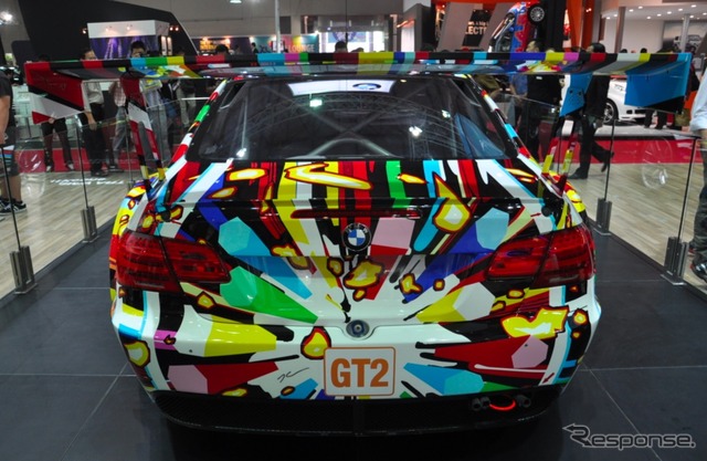 BMW アートカー Jeff Koonsデザイン(ジャカルタモーターショー11)