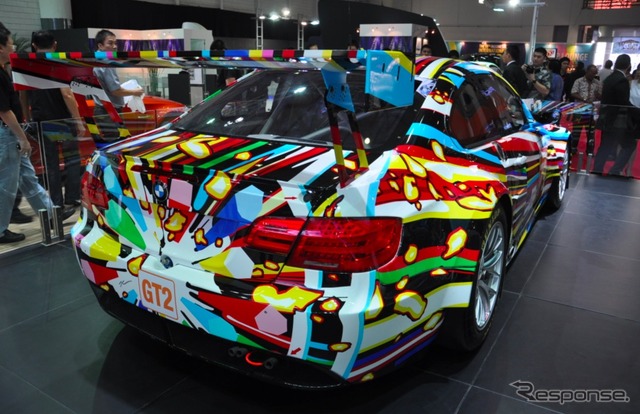 BMW アートカー Jeff Koonsデザイン(ジャカルタモーターショー11)