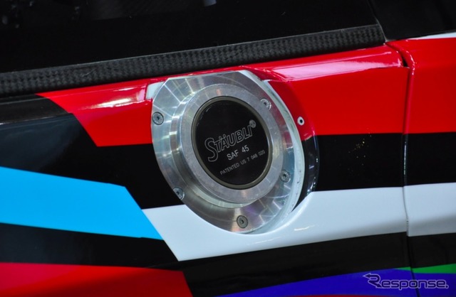 BMW アートカー Jeff Koonsデザイン(ジャカルタモーターショー11)