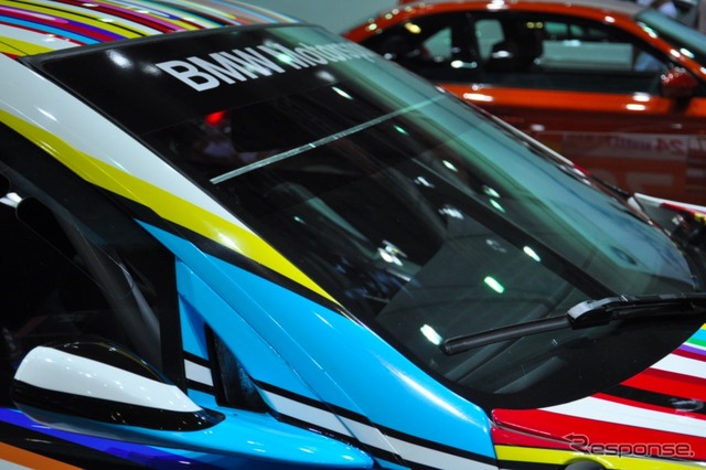 BMW アートカー Jeff Koonsデザイン(ジャカルタモーターショー11)