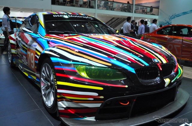 BMW アートカー Jeff Koonsデザイン(ジャカルタモーターショー11)
