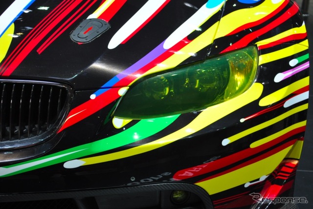 BMW アートカー Jeff Koonsデザイン(ジャカルタモーターショー11)