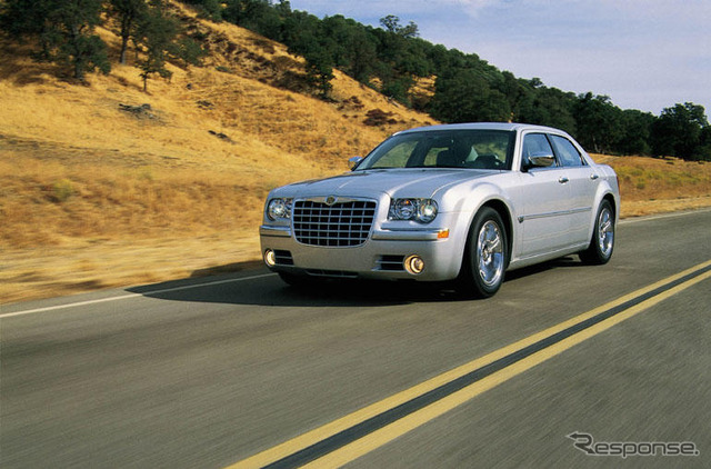 【デトロイトショー'04続報】クライスラー『300C』/ダッジ『マグナム』…来日