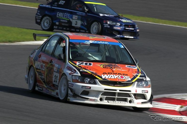 ST2 優勝の#20 RS オガワ ADVAN ランサー
