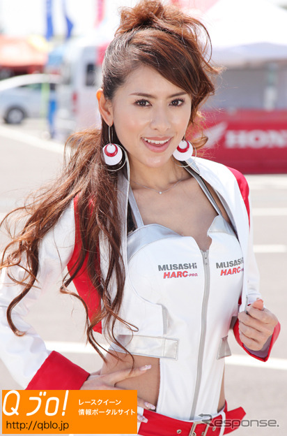 Qブロ!登場のレースクイーン