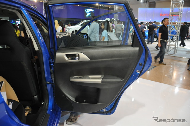 スバル インプレッサ 2.0R(ジャカルタモーターショー11)