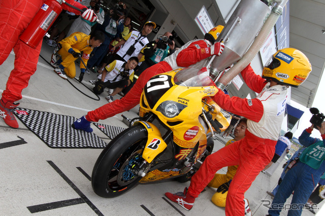 【鈴鹿8耐】チームシンスケ14位完走写真蔵