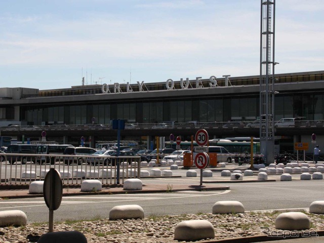オルリー空港・西ターミナル