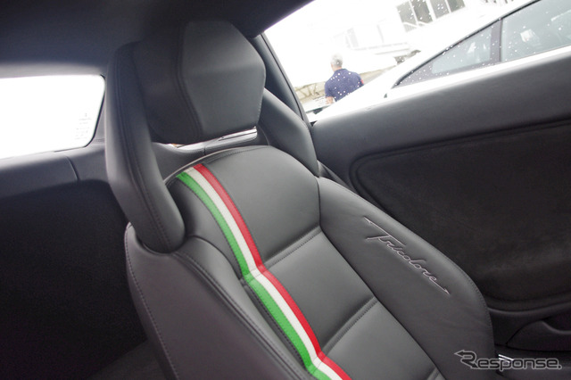 ランボルギーニ ガヤルド LP550-2 トリコローレ