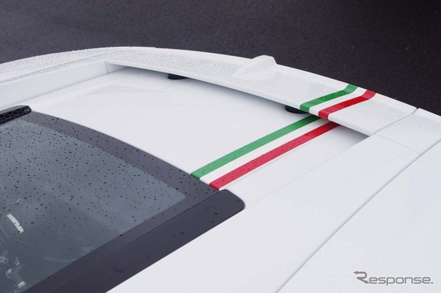 ランボルギーニ ガヤルド LP550-2 トリコローレ