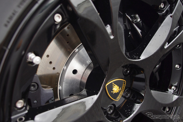 ランボルギーニ ガヤルド LP550-2 トリコローレ