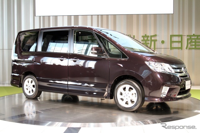 日産セレナ