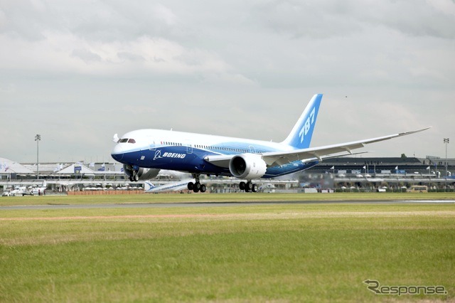 ボーイング787ドリームライナー(仏ラ・ブールジェ、6月)