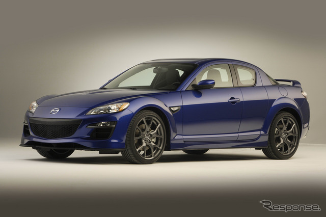 世界でロータリーエンジンを積む唯一の市販車、マツダRX-8