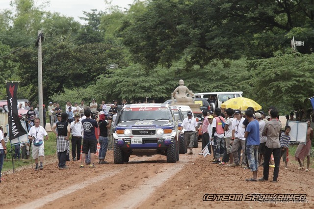 8月10日、国境ポイペットからカンボジアに渡り、SS6（41.15km）を走行