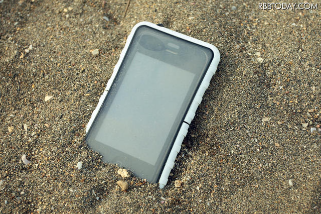 「Krusell SEaLABox for iPhone」