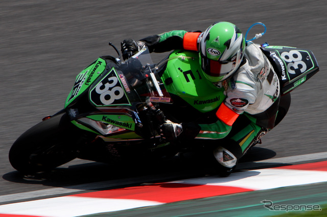 鈴鹿8時間耐久ロードレース2011