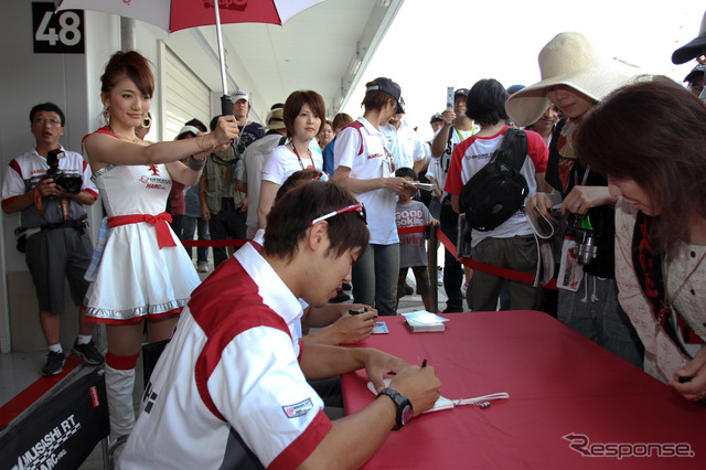鈴鹿8時間耐久ロードレース2011
