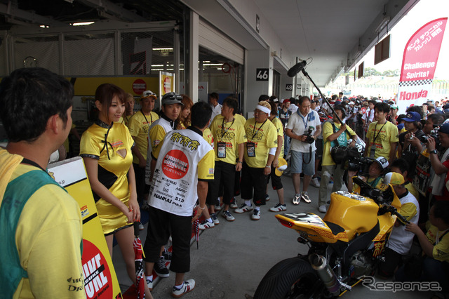 鈴鹿8時間耐久ロードレース2011