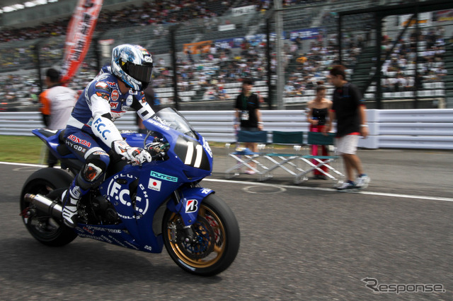 鈴鹿8時間耐久ロードレース2011