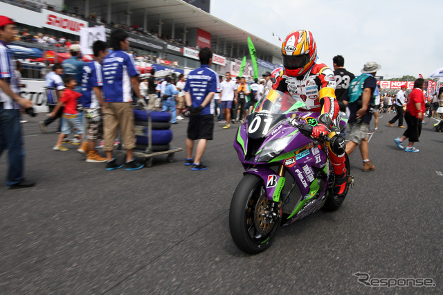鈴鹿8時間耐久ロードレース2011
