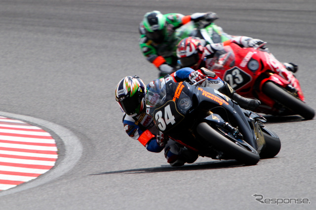 鈴鹿8時間耐久ロードレース2011